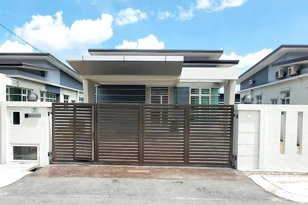 Jovial Singlestorey Bungalow 4Room10Pax 'Alma Bukit Mertajam 0*,  Malajzia