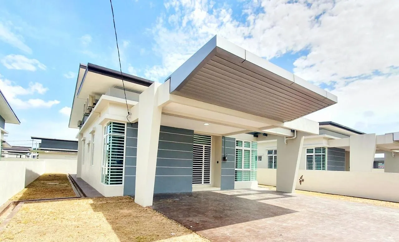 Jovial Singlestorey Bungalow 4Room10Pax 'Alma Bukit Mertajam